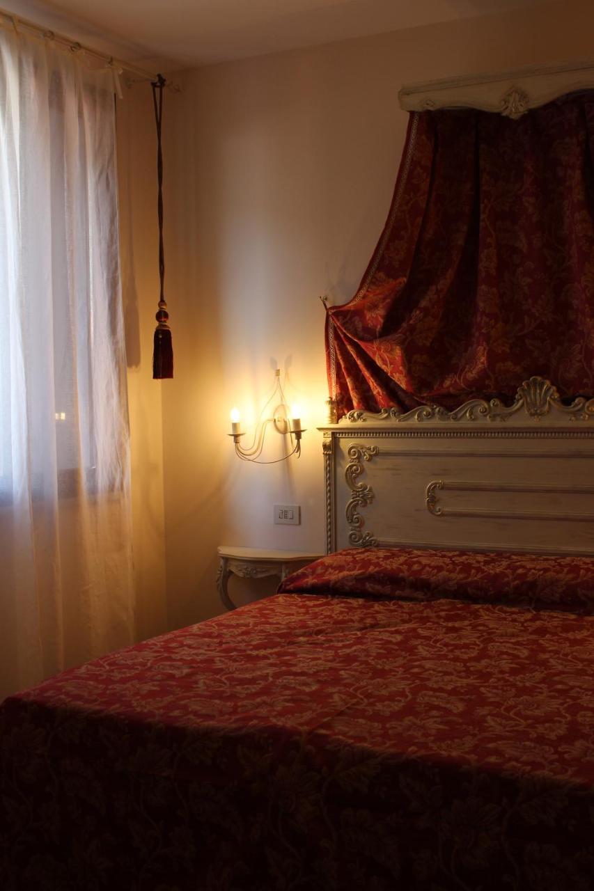 Albergo Al Castello Recoaro Terme Exterior foto